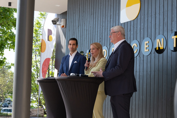 CEO Burgenland Energie Stephan Sharma, Landesrätin Daniela Winkler, Bürgermeister Eisenstadt Thomas Steiner