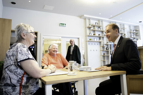 Soziallandesrat Dr. Leonhard Schneemann: Tag der Pflege - Das Burgenland ist in der Pflege Vorreiter