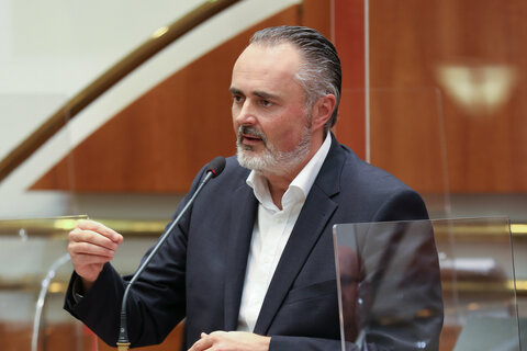 Landeshauptmann Mag. Hans Peter Doskozil im Rahmen seiner Budgetrede 2022 vor dem Burgenländischen Landtag.