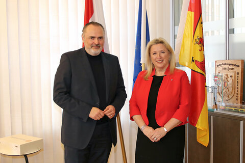 Landeshauptmann Hans Peter Doskozil hieß I.E. Lindsay Skoll, CMG, Botschafterin des Vereinigten Königreichs in Österreich, herzlich willkommen