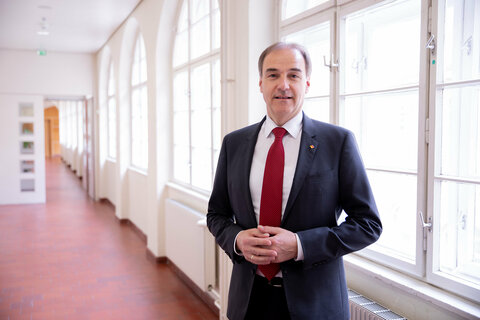 Landesrat Dr. Leonhard Schneemann