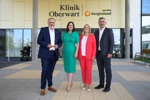 Landeshauptmann Hans Peter Doskozil mit Landeshauptmann-Stellvertreterin Astrid Eisenkopf, Landesrätin Daniela Winkler und Landesrat Heinrich Dorner