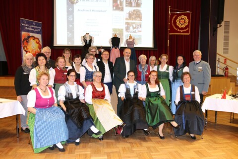 Trachtenpräsentation Martinihof Neudörfl