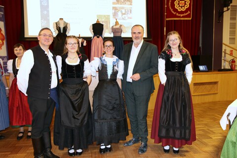 Trachtenpräsentation