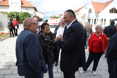 Landeshauptmann Hans Peter Doskozil besuchte das Zwieflerfest in Riedlingsdorf