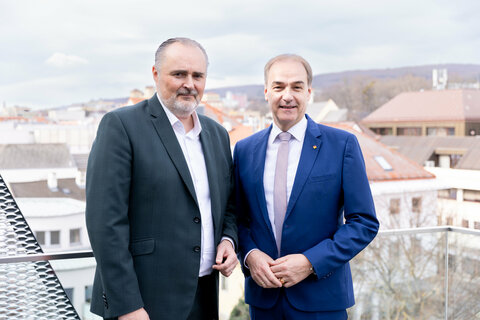 Porträtaufnahme Landeshauptmann Hans Peter Doskozil und Landesrat Leonhard Schneemann