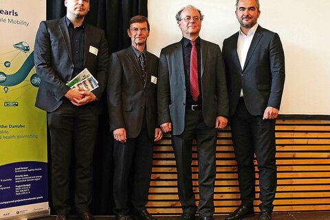 Die Projektpartner, Am Foto (v.l.n.r): Dr. Stefan Schindler (Neusiedler See Tourismus), DI Martin Schamann (Umweltbundesamt), DI Robert Thaler (Ministerium für Nachhaltigkeit und Tourismus), LR Heinrich Dorner