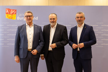 Landeshauptmann Hans Peter Doskozil kündigte gemeinsam mit Wohnbaulandesrat Heinrich Dorner und dem Landesgruppenobmann der Gemeinnützigen Bauvereinigungen, Alfred Kollar, den nächsten Schritt zur Entlastung der Burgenländerinnen und Burgenländer und den Ausbau der Maßnahmen für leistbares Wohnen an.