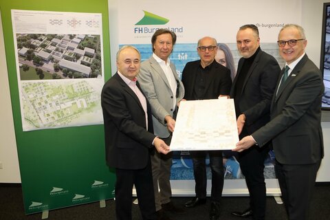 BELIG-Prokurist Anton Groszinger, Bürgermeister, Landtagsabgeordneter Kurt Maczek, Architekt Johann Traupmann, Landeshauptmann Hans Peter Doskozil und FH-Geschäftsführer Mag. Georg Pehm (v.l.).